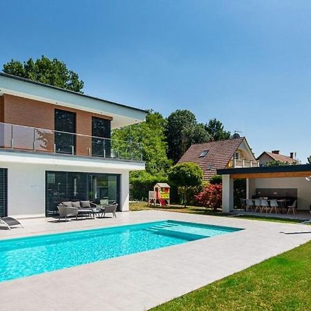 Bony Resort Сарвас Екстериор снимка
